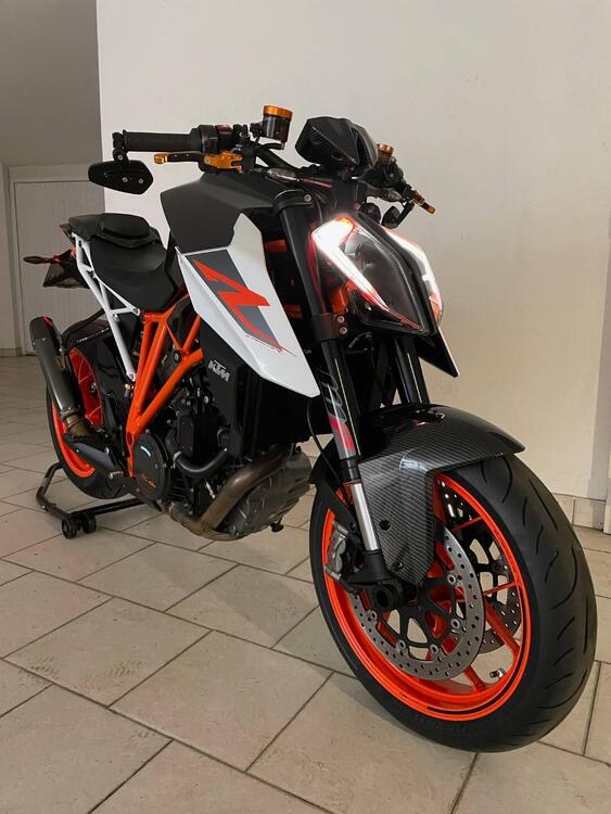 KTM 1290 Super Duke R ABS (2017 - 18) (2)