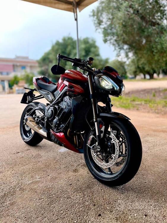 Triumph Street Triple 765 RS (2023 - 25)