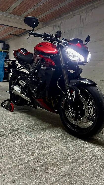 Triumph Street Triple 765 RS (2023 - 25) (2)