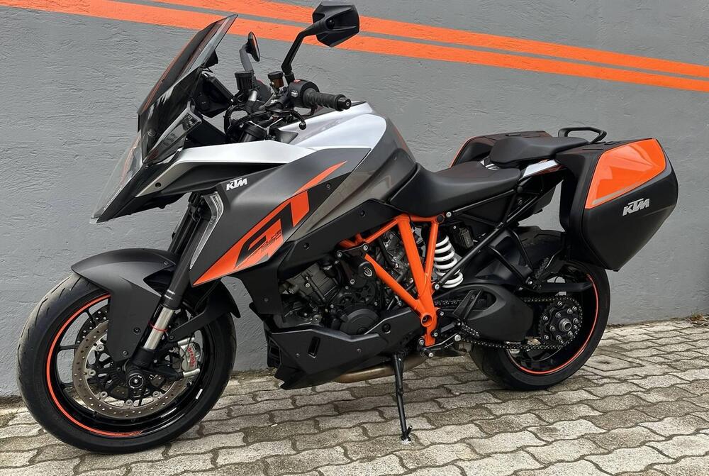 KTM 1290 Super Duke GT ABS (2016 - 18) (2)