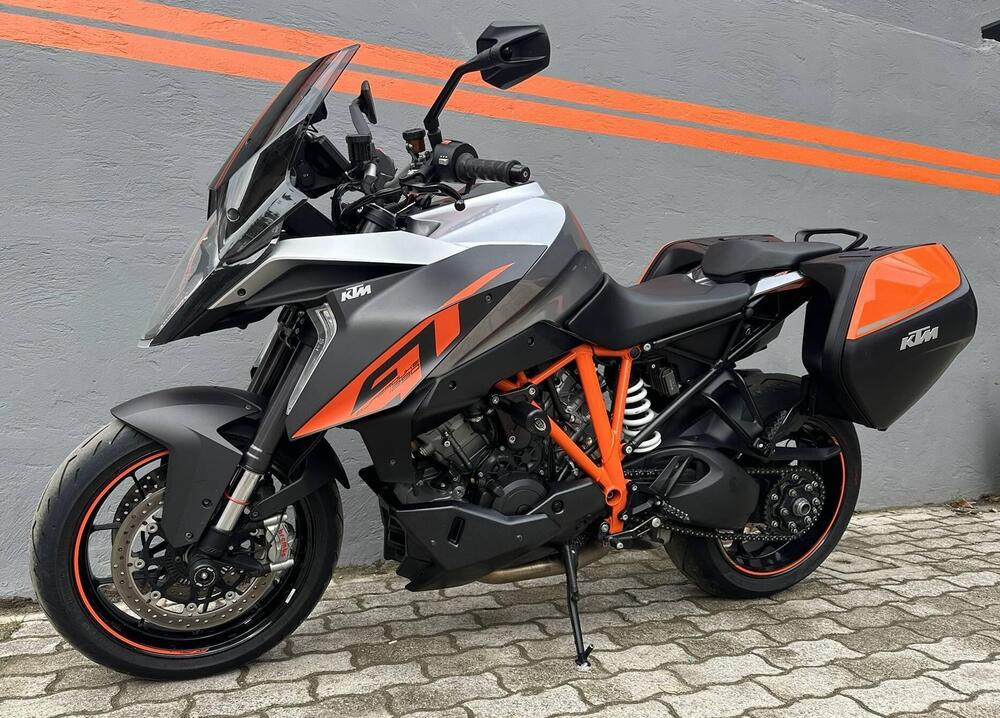 KTM 1290 Super Duke GT ABS (2016 - 18) (4)