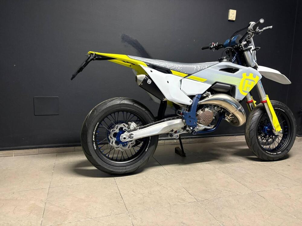 Husqvarna TC 125 (2025) (4)