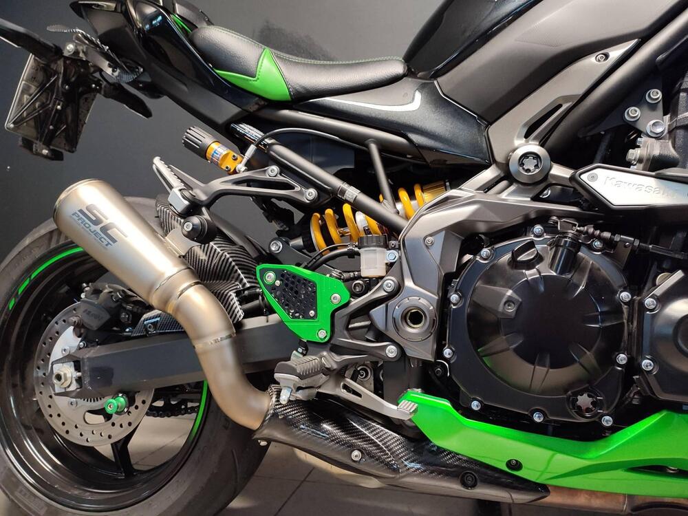 Kawasaki Z 900 SE (2022 - 24) (4)