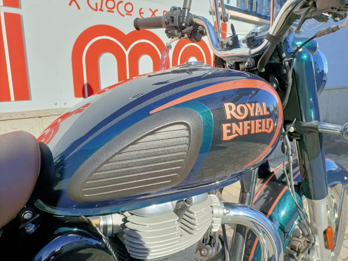 Royal Enfield Classic 350 (2021 - 26) (12)
