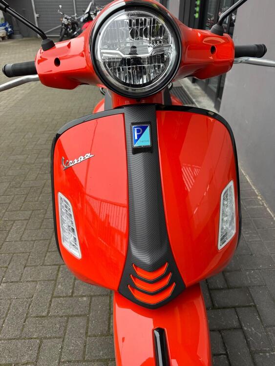 Vespa GTS 300 Super Sport (2023 - 24) (4)