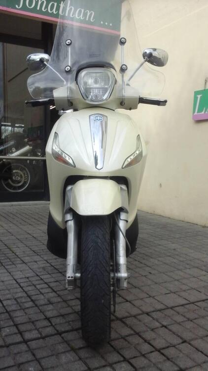 Piaggio Beverly 300 i.e. (2010 - 16) (3)