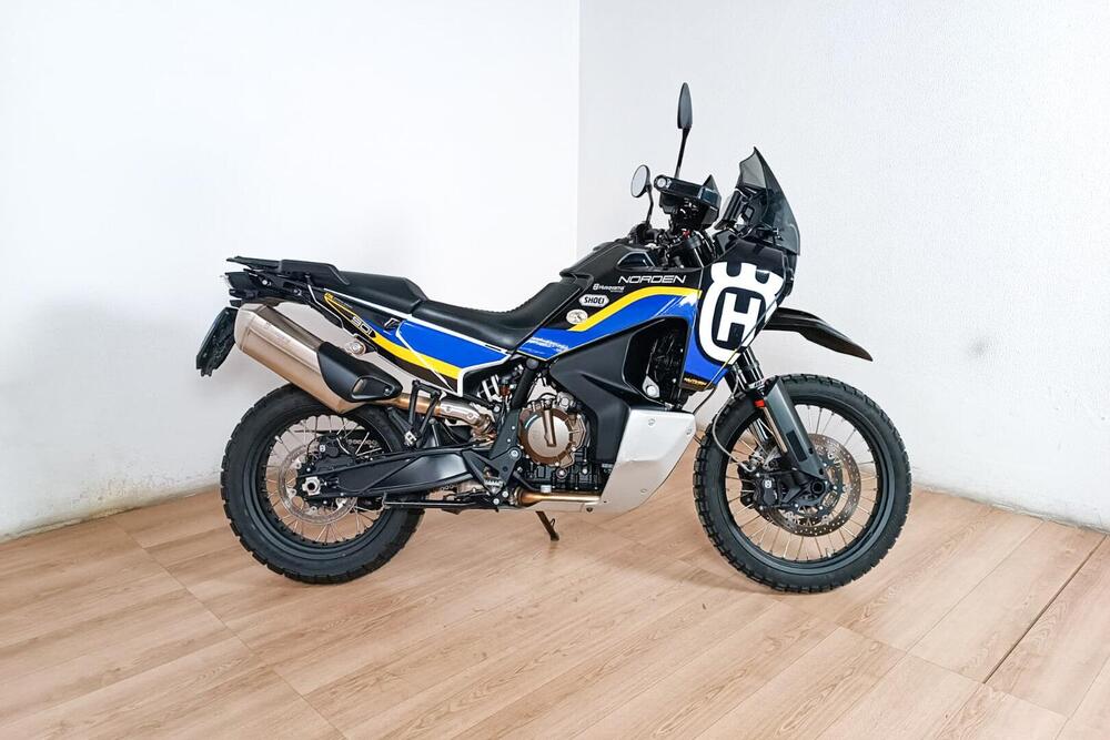 Husqvarna Norden 901 (2022 - 25)