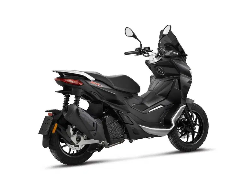 Aprilia SR GT 200 SR GT 200 (2025 - 26) (3)