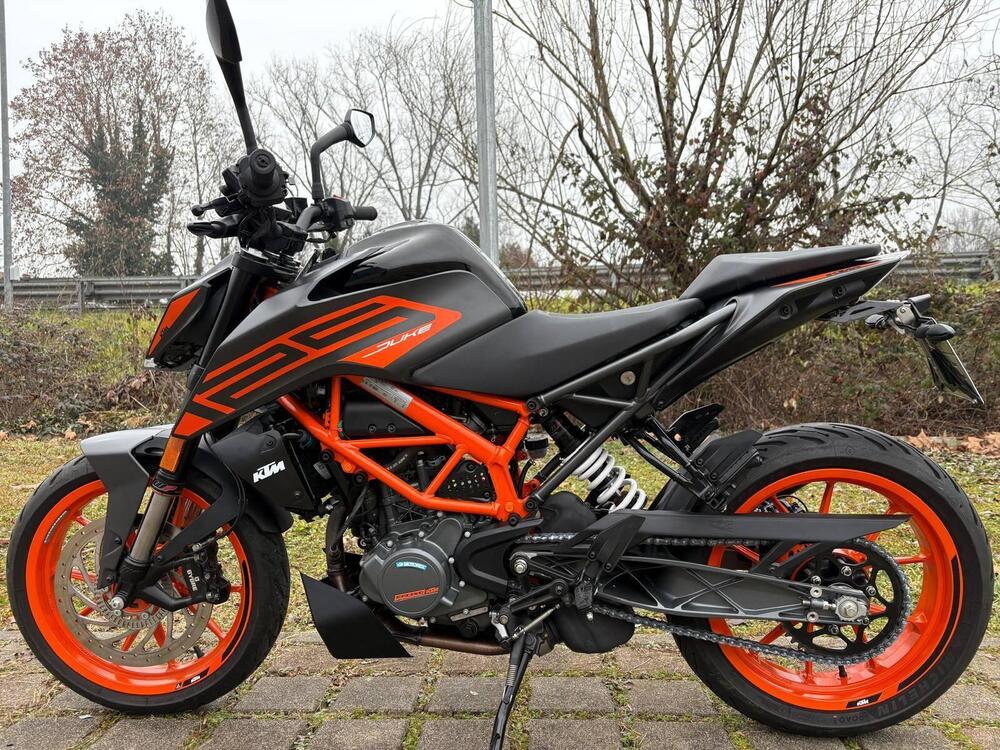 KTM 125 Duke (2021 - 23)