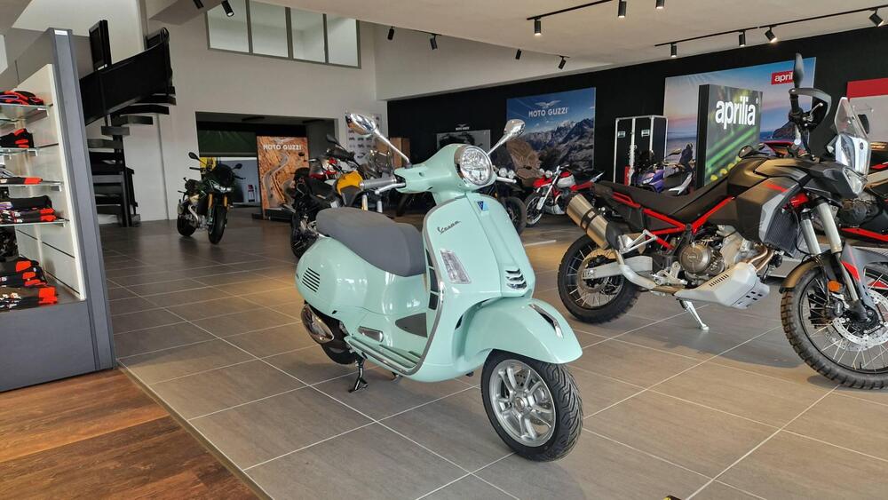 Vespa GTS 300 (2023 - 24)