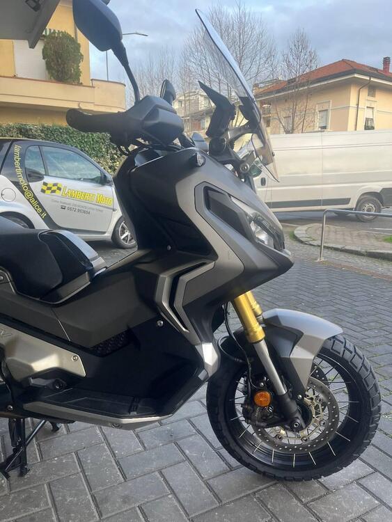 Honda X-ADV 750 (2017) (2)