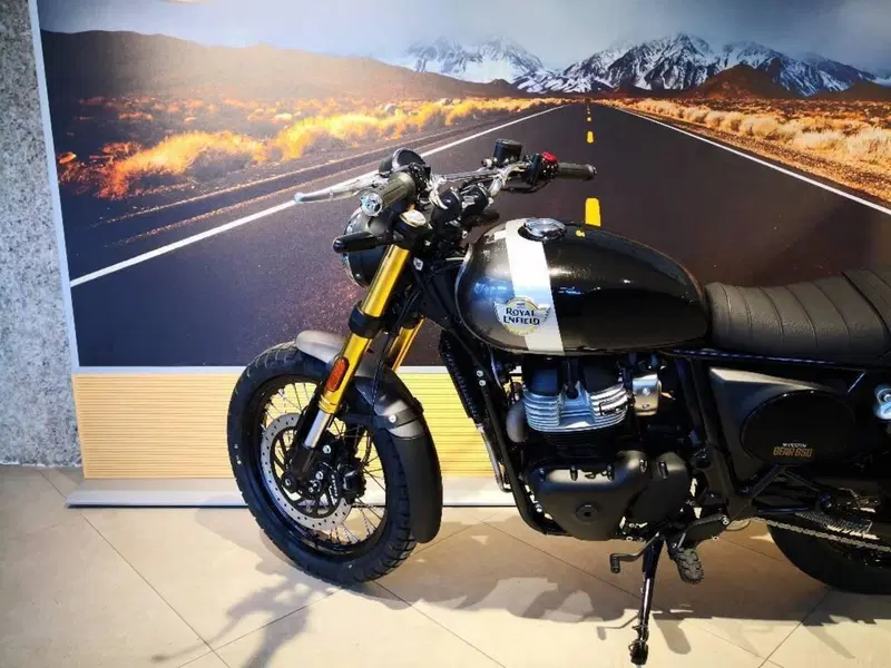 Royal Enfield Bear 650 (2025 - 26) (10)