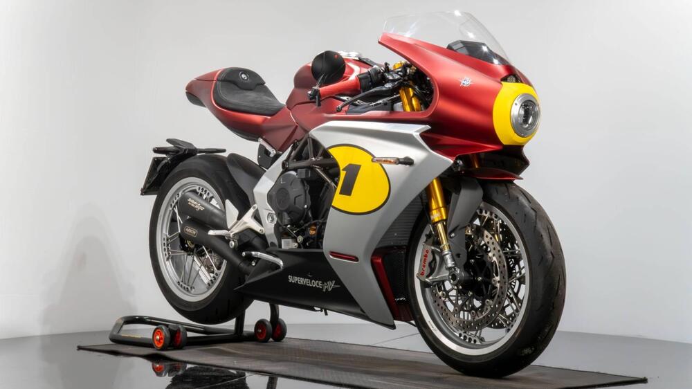 MV Agusta Superveloce 800 Ago (2021 - 23) (2)