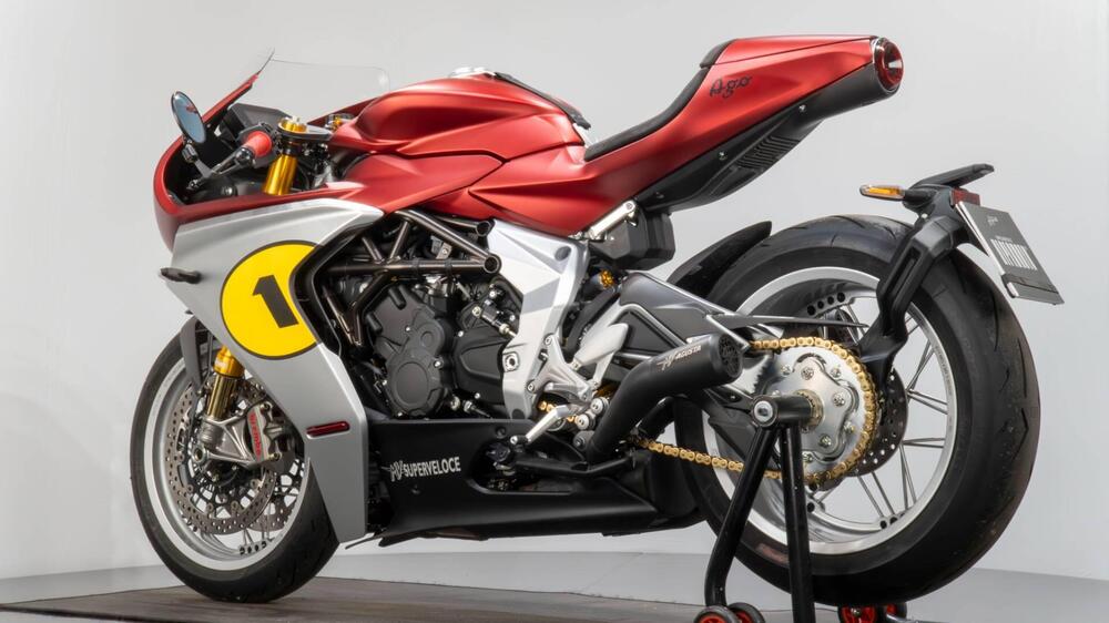 MV Agusta Superveloce 800 Ago (2021 - 23) (4)