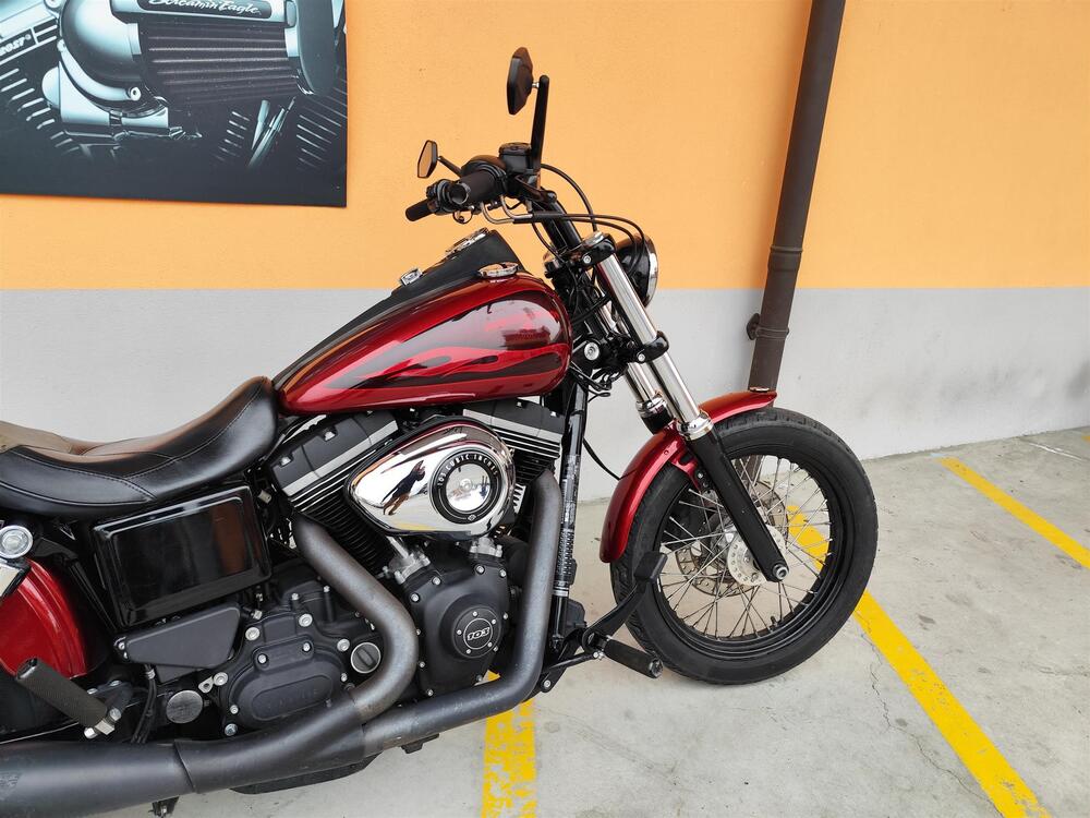 Harley-Davidson 1690 Street Bob (2017) - FXDB (4)