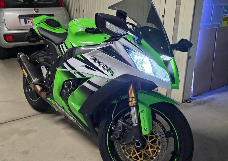 Kawasaki zk10r hotsell