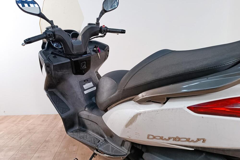 Kymco Downtown 300i (2009 - 17) (5)