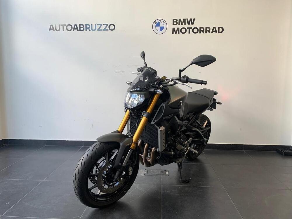 Yamaha MT-09 ABS (2016) (2)