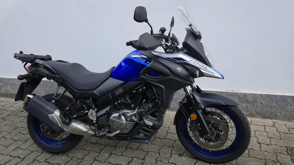 Suzuki V-Strom 650XT (2021 - 25) (3)