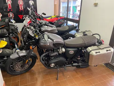 Triumph Bonneville T120 (2016 - 20) usata