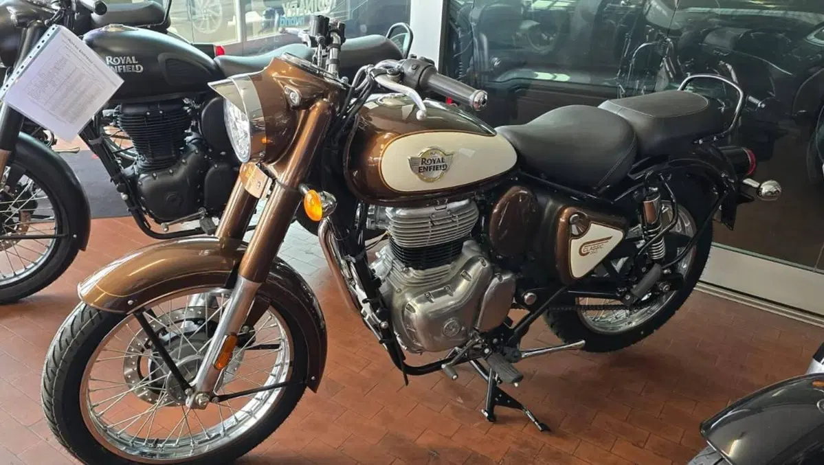 Royal Enfield Classic 350 (2021 - 26) (4)