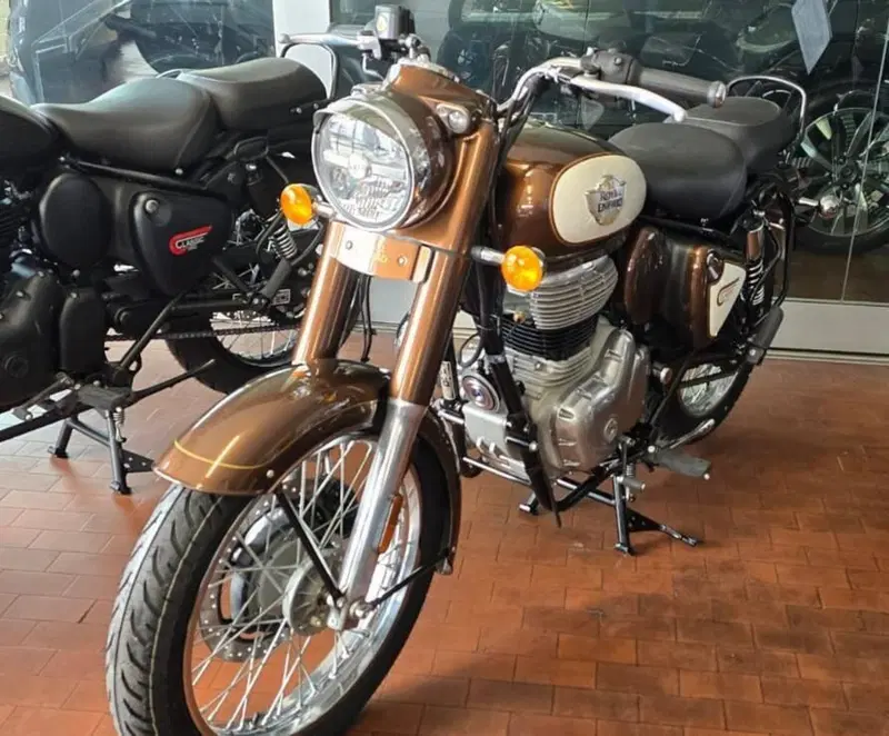 Royal Enfield Classic 350 (2021 - 26) (2)