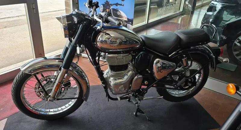 Royal Enfield Classic 350 (2021 - 26) (3)