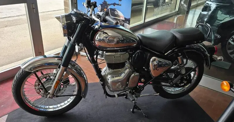 Royal Enfield Classic 350 (2021 - 26) (4)