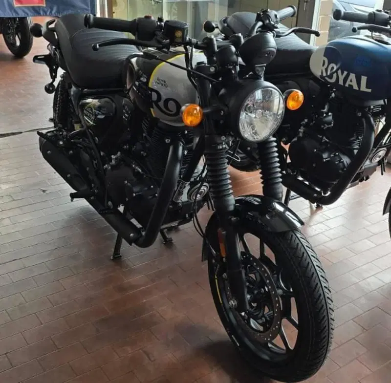 Royal Enfield HNTR 350 (2022 - 26) (2)