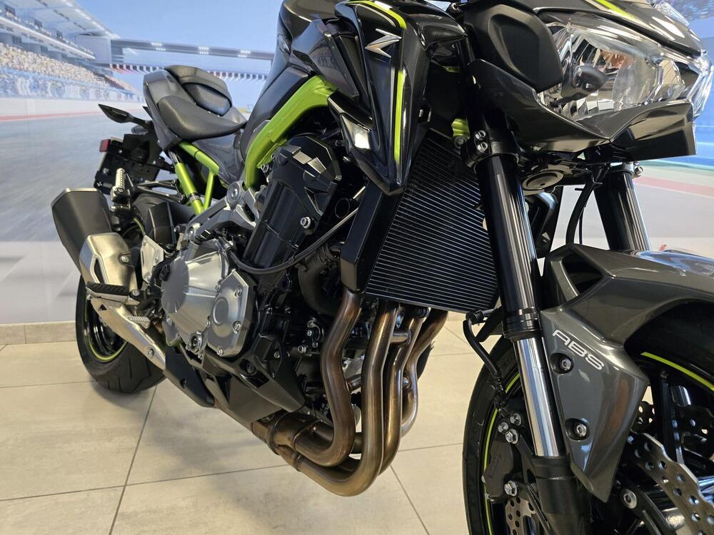 Kawasaki Z 900 (2017 - 18) (4)