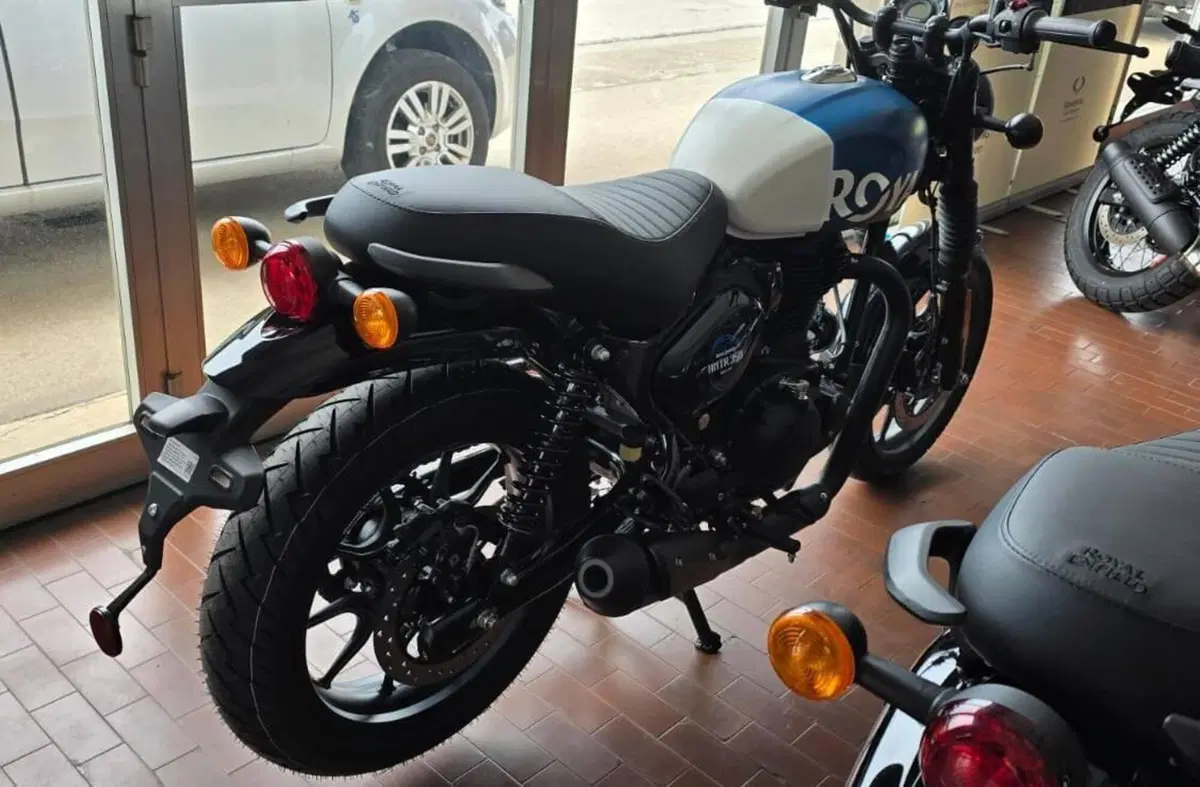 Royal Enfield HNTR 350 (2022 - 26) (4)