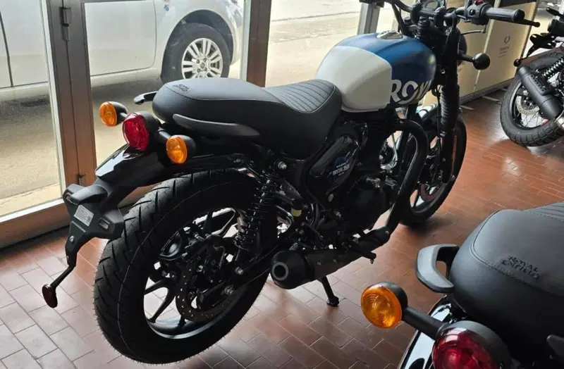 Royal Enfield HNTR 350 (2022 - 26) (4)