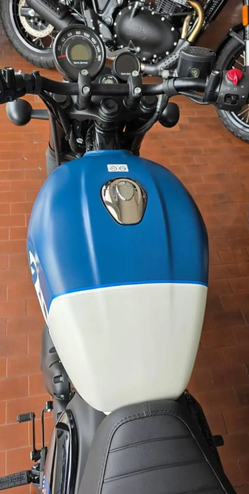 Royal Enfield HNTR 350 (2022 - 26) (5)