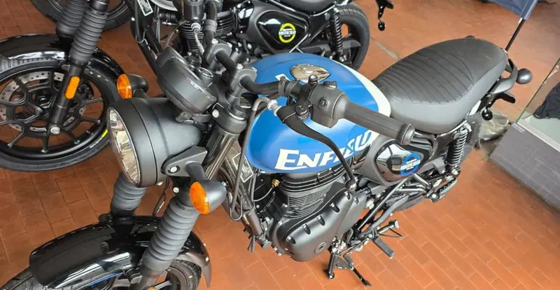Royal Enfield HNTR 350 (2022 - 26) (3)