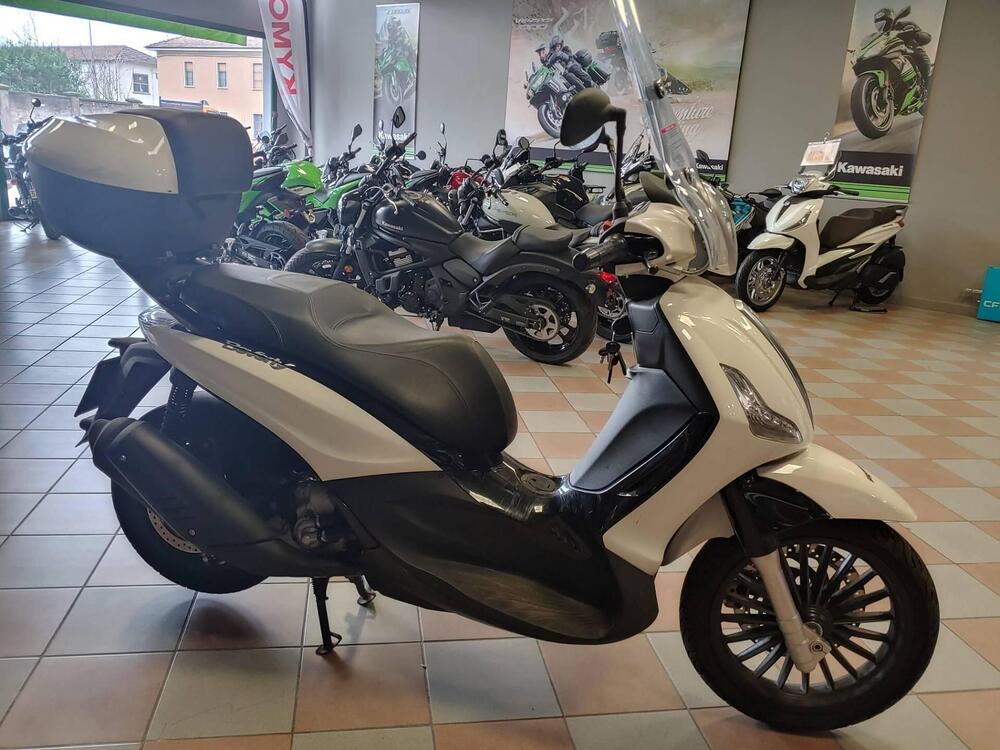 Piaggio Beverly 300 S i.e. (2015 - 16) (2)