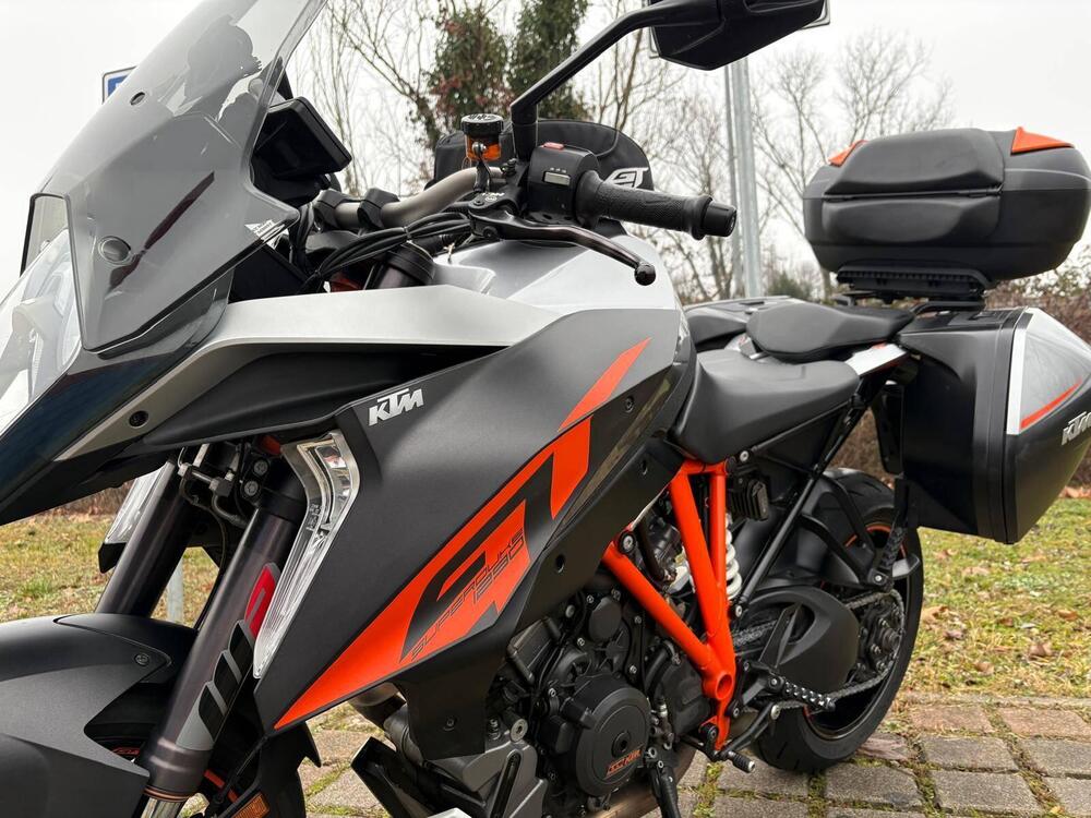 KTM 1290 Super Duke GT ABS (2016 - 18) (3)