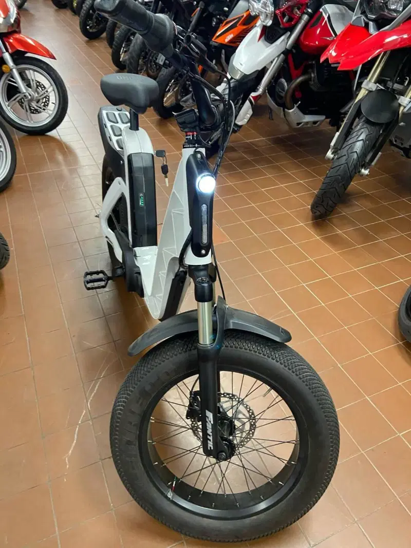 Fantic Motor Issimo 25 Urban (2022 - 26) (7)