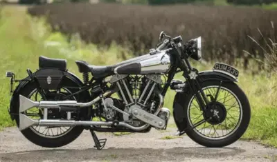 Una leggendaria Brough Superior SS100 protagonista al Classic Bike Show