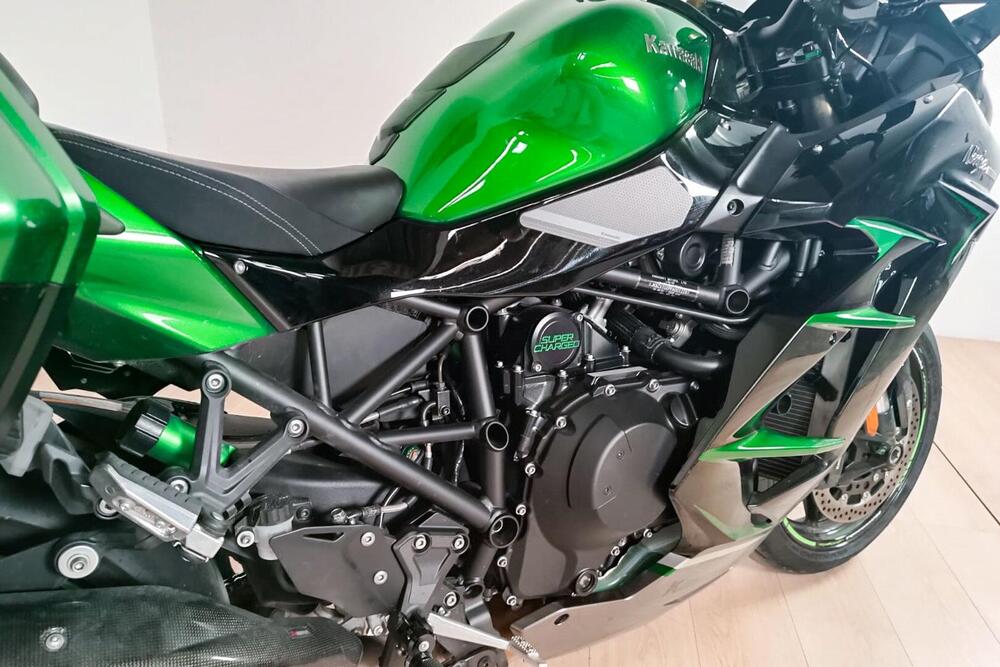 Kawasaki Ninja H2 SX (2018 - 20) (4)