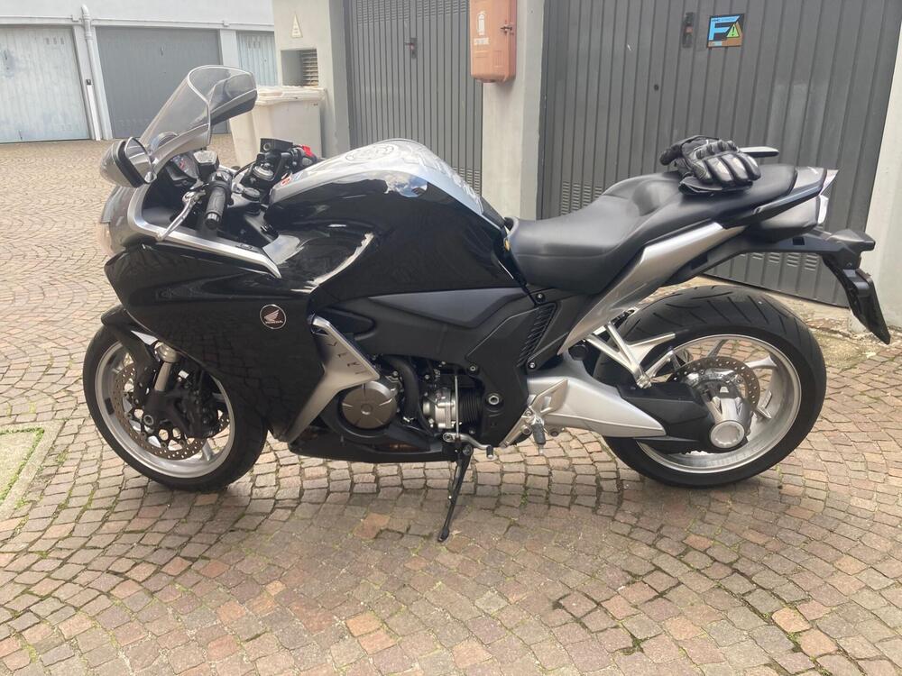 Honda VFR 1200 F ABS (2009 - 16) (5)