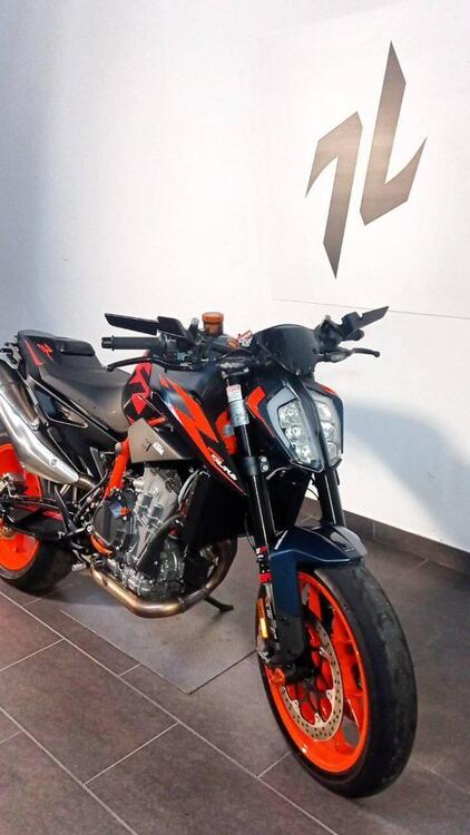 KTM 890 Duke R (2022 - 23) (2)