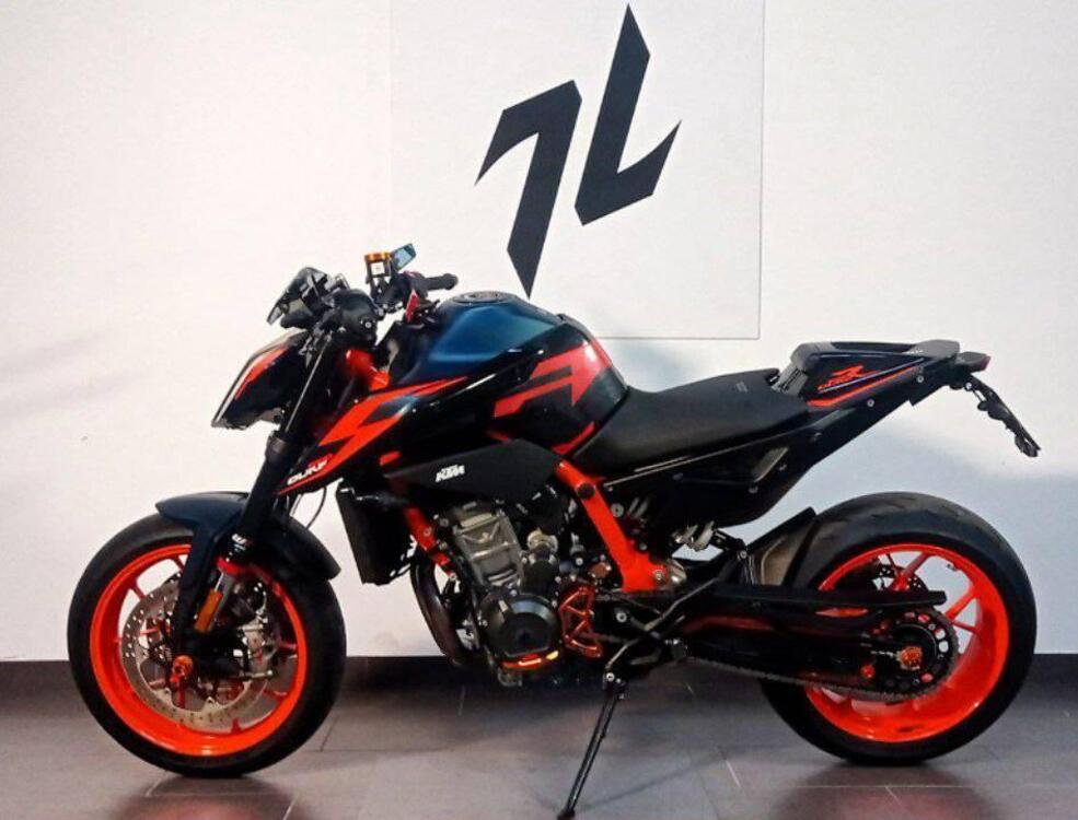 KTM 890 Duke R (2022 - 23) (4)