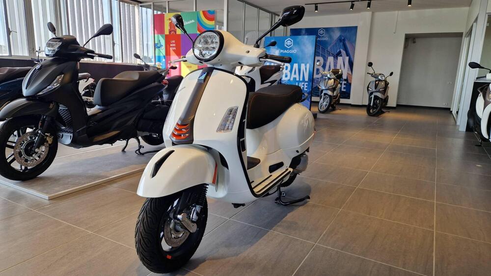 Vespa GTS 125 Super Sport (2025)