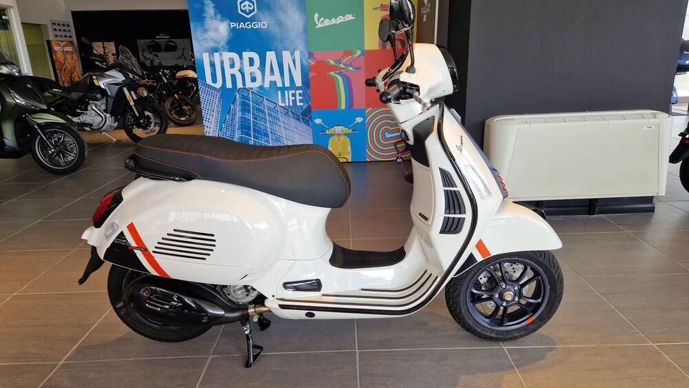 Vespa GTS 125 Super Sport (2025) (2)