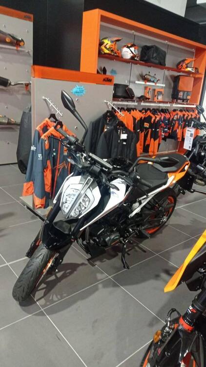 KTM 125 Duke (2021 - 23)