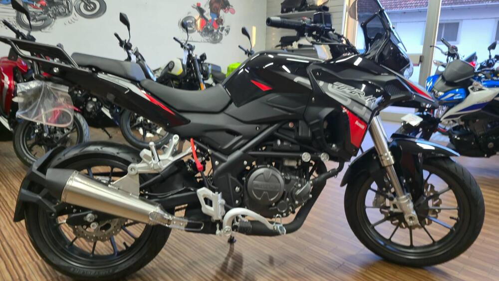 Benelli TRK 251 (2022 - 25)