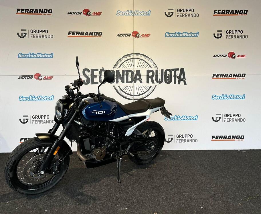 Husqvarna Svartpilen 701 Style (2019 - 20) (3)