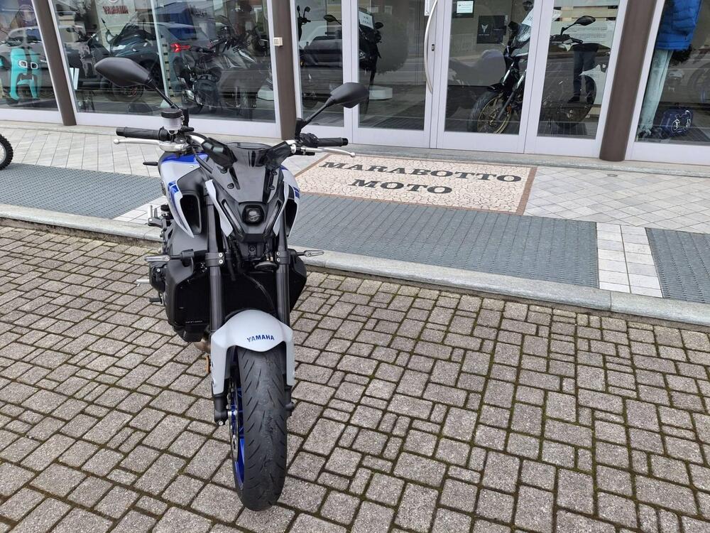 Yamaha MT-09 (2021 - 23) (2)