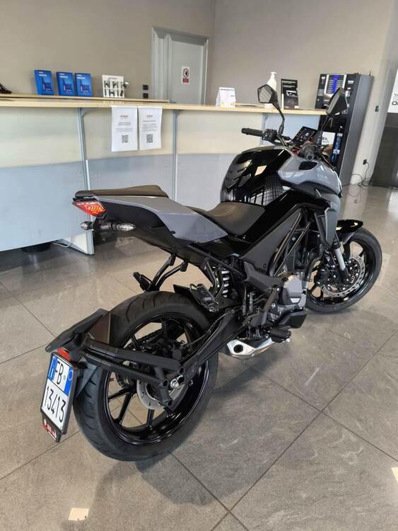 CFMOTO 300NK (2021 - 25) (3)