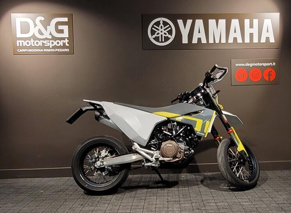 Husqvarna 701 Supermoto (2021)